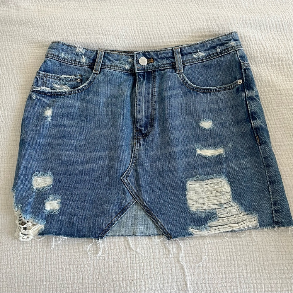 Zara Trafaluc Denim Distressed Mini Skirt - Size S Never Worn